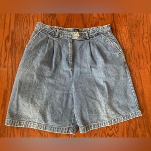 Basic Editions Women’s Denim Short Size 16